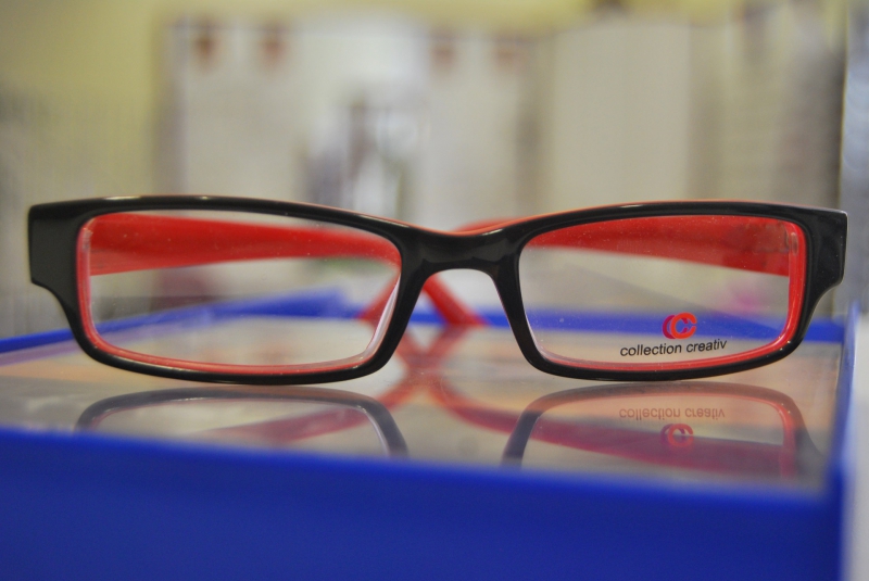 opticien-AIGUINES-min_view-sight-lens-frame-optics-spectacles-1141012-pxhere.com